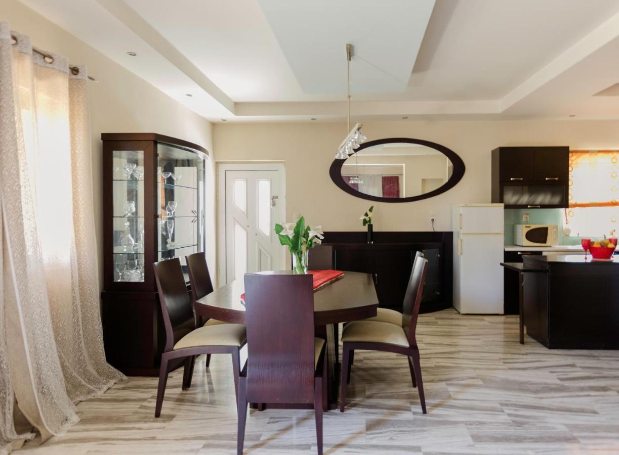 Kounoupidhianá Arias'-Welcoming Guest House מראה חיצוני תמונה